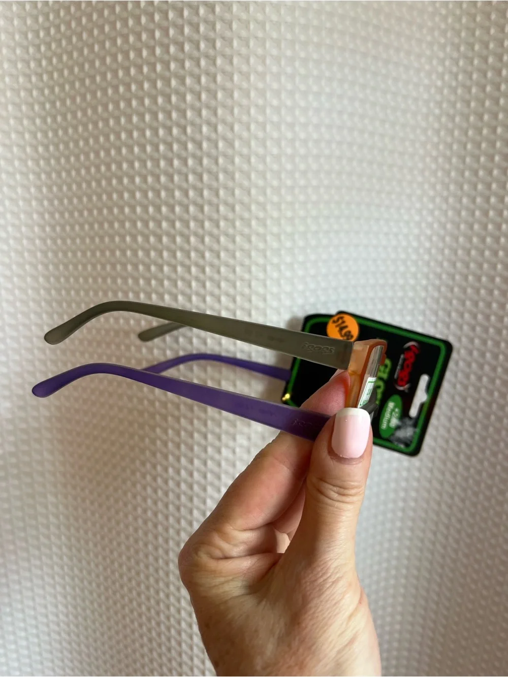 Glow-in-the-Dark Reading Glasses +2.00 Medium — Orange & Black